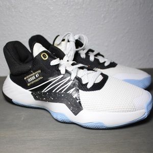 Adidas D.O.N. Issue #1 Shoes Size 5.5 Youth